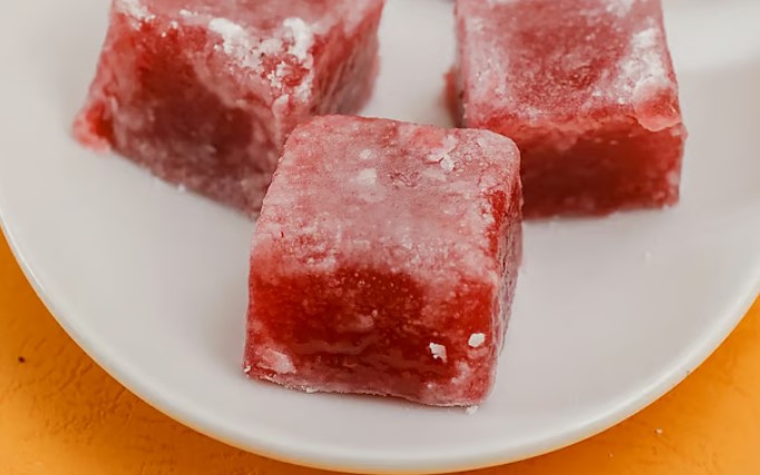 বিকেলের নাস্তায় নতুন চমক: ঘরেই তৈরি করুন লাল টুকটুকে টার্কিশ ডিলাইট