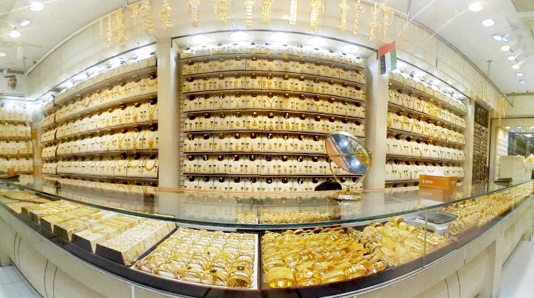 দুনিয়ার সব রেকর্ড ভাঙল স্বর্ণের দাম: ভূরাজনৈতিক অস্থিরতায় উত্তাল বিশ্ববাজার