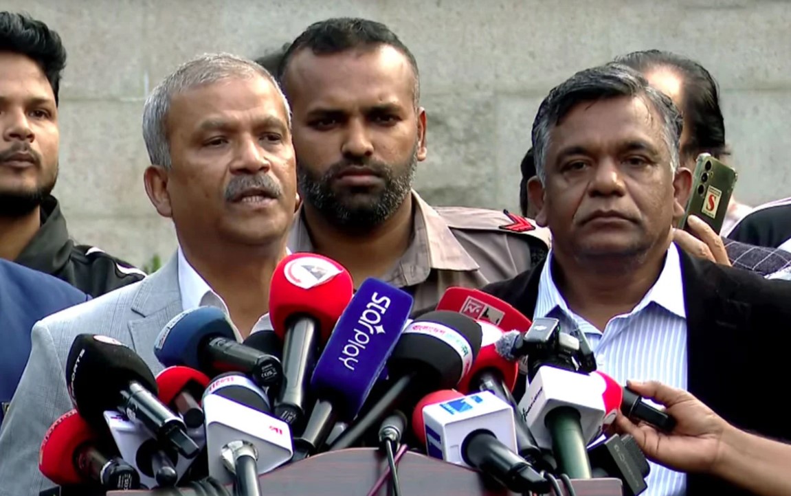 ২৪ ঘণ্টার রোমাঞ্চের অবসান; ভারতের মাটিতে পা রাখছে না টিম বাংলাদেশ