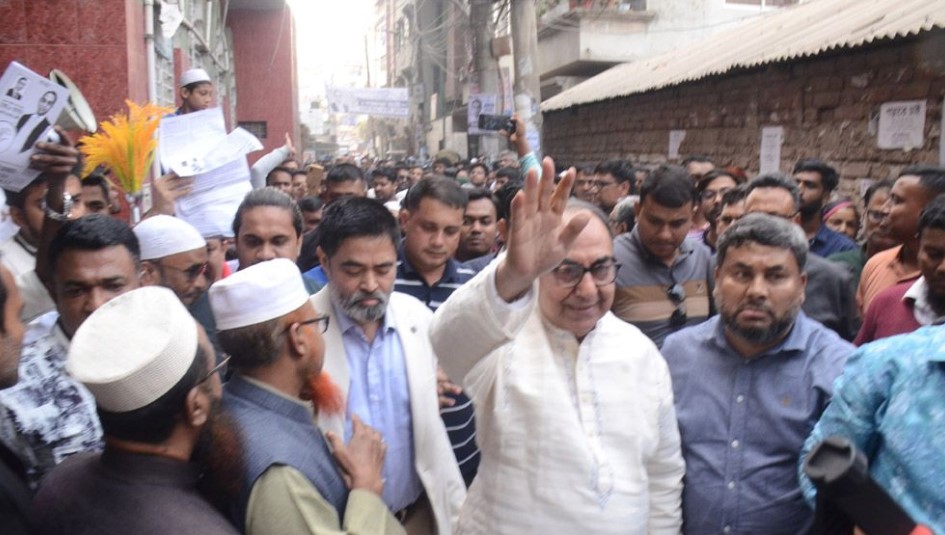 চা খাওয়ার দাওয়াত দিয়েছি, এটিও নাকি হুমকি: মির্জা আব্বাস