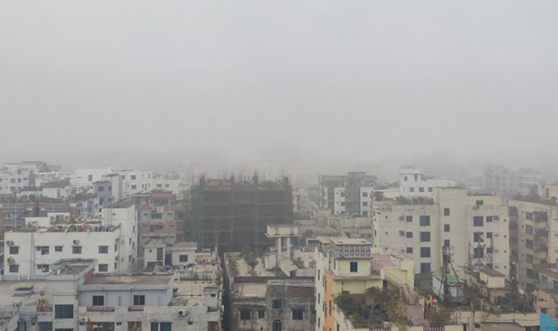 জেনে নিন আজকের আবহাওয়ার হালচাল