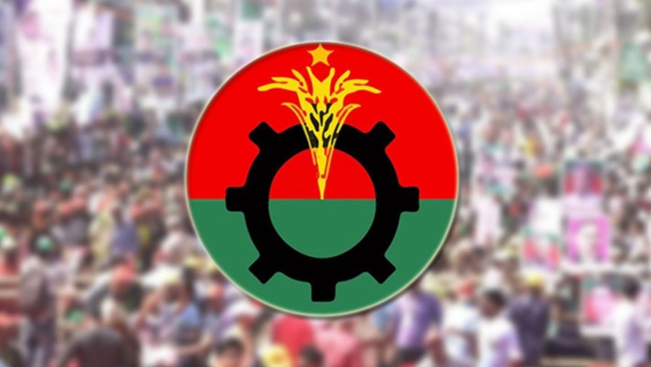 কুমিল্লায় আওয়ামী লীগ নেতার নেতৃত্বে বিএনপিতে গণযোগদান