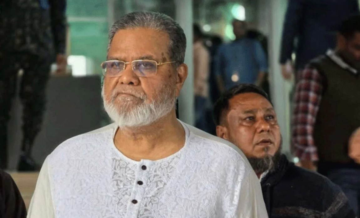 ভোটের দৌড় থেকে ছিটকে পড়লেন মঞ্জুরুল আহসান মুন্সী