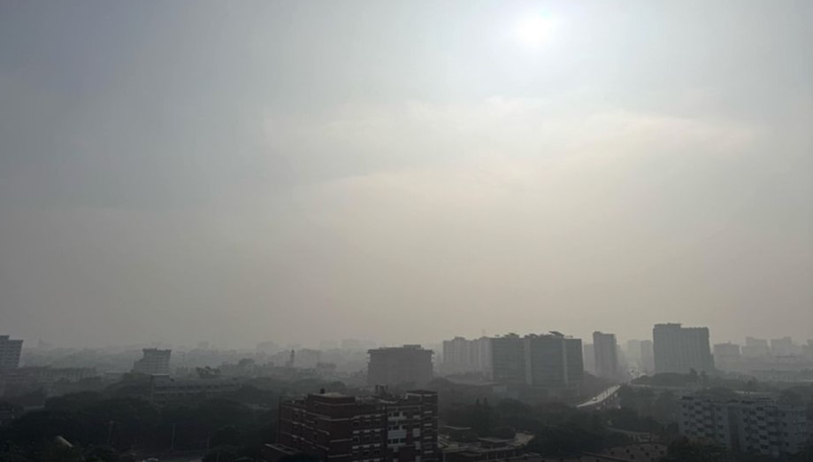 জেনে নিন আজকের আবহাওয়ার হালচাল