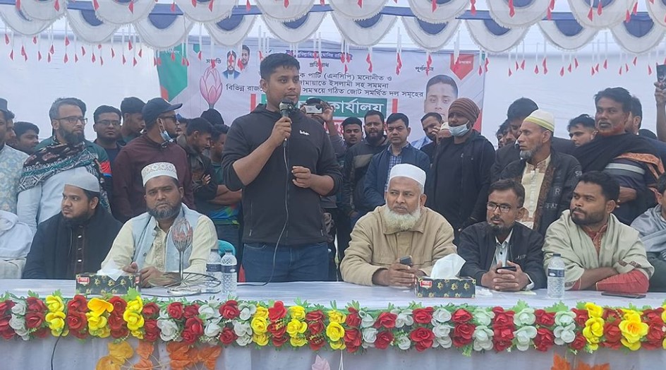 মাদকসম্রাট ও হাসনাত আব্দুল্লাহ একসাথে থাকতে পারে না: দেবিদ্বারে হুঙ্কার