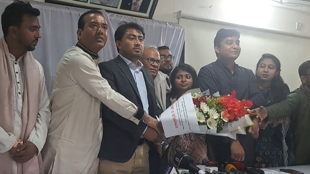 জাকসুর সাবেক ভিপি যোগ দিলেন বিএনপিতে