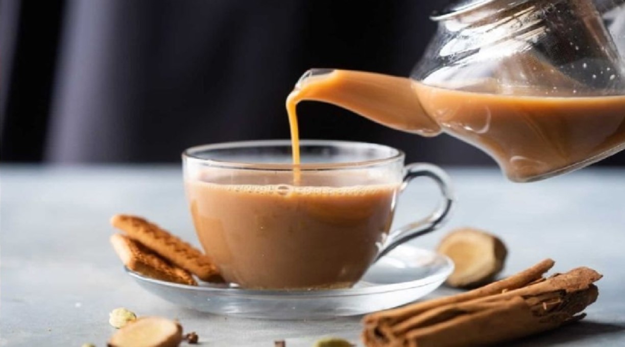 সকালে দুধ চা পানের আগে সাবধান: পাকস্থলীতে হতে পারে বড় ক্ষতি