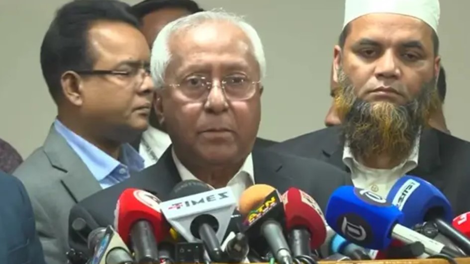 টাকা বহন নিয়ে আগের বক্তব্য অস্বীকার করলেন ইসি সচিব