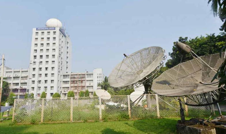 জেনে নিন আজকের আবহাওয়ার হালচাল