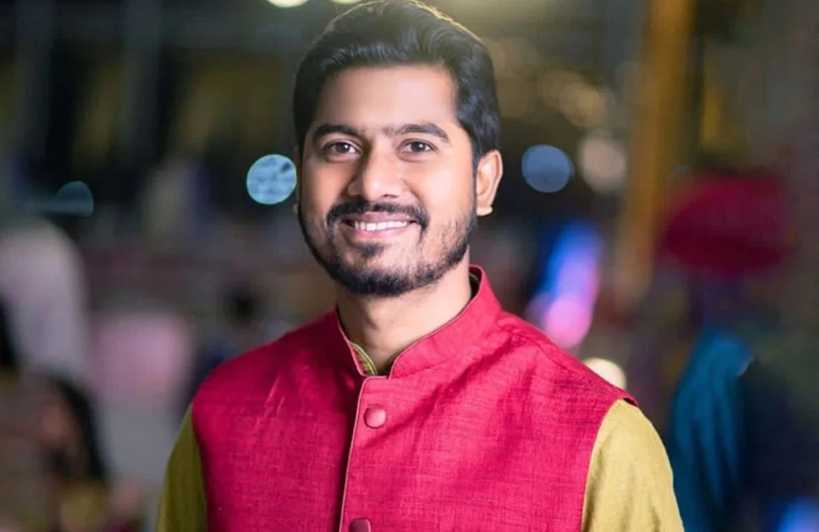 রক্তাক্ত রাজপথ থেকে এখন সংসদ ভবনে ভিপি নুর