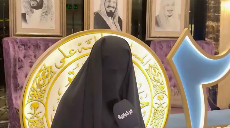 চোখে দেখেন না, কিন্তু অন্তরে পুরো কোরআন: ১২ বছরের কিশোরীর অবিশ্বাস্য কৃতিত্ব