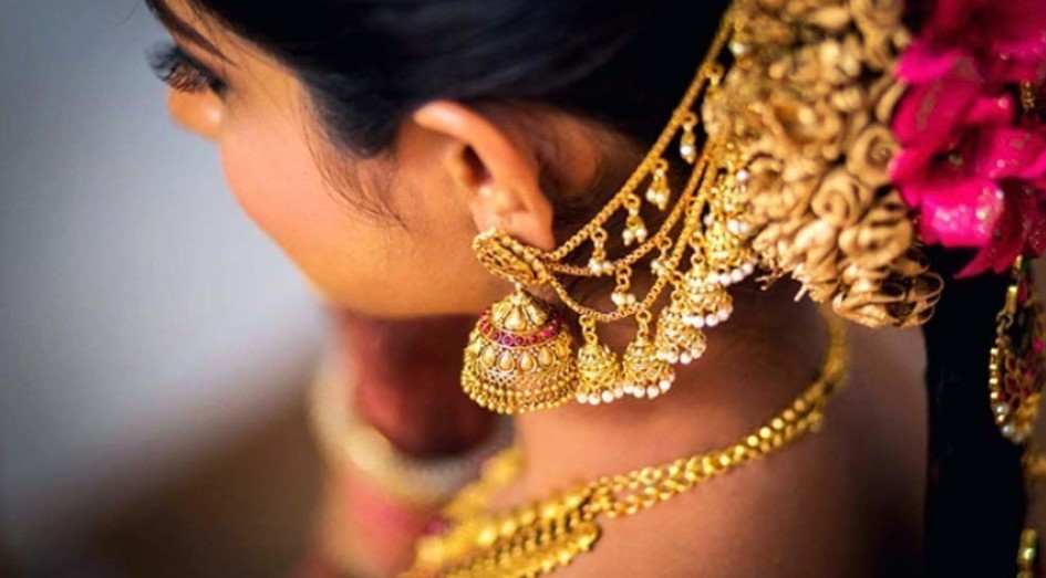 বিয়ের মৌসুমে কপালে চিন্তার ভাঁজ: ফের বাড়ল স্বর্ণের দাম