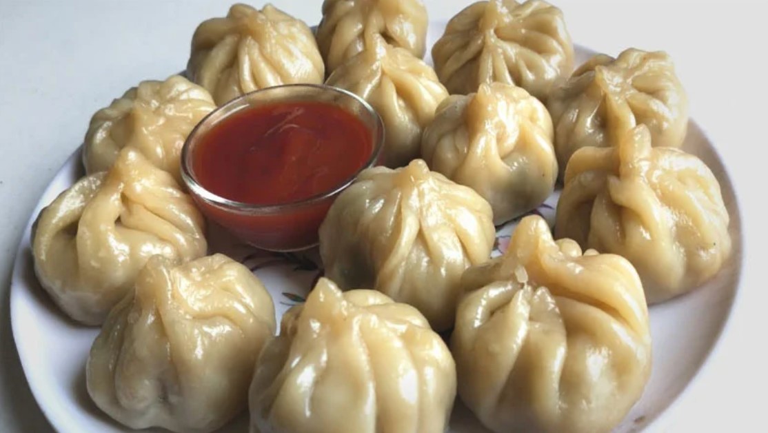 ইফতারে ভাজাপোড়া নয়, স্বাস্থ্যকর ও সুস্বাদু চিকেন মোমো হতে পারে সেরা পছন্দ