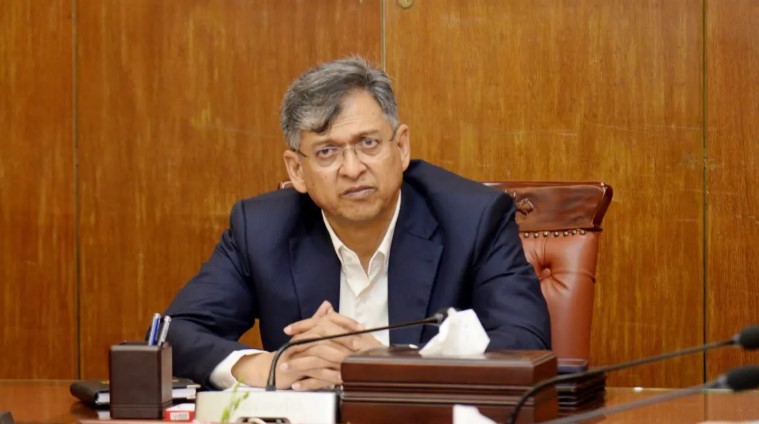 জনবল সংকট মেটাতে পুলিশের মেগা নিয়োগের ঘোষণা দিলেন স্বরাষ্ট্রমন্ত্রী