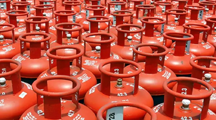 খুচরা বিক্রেতাদের কারসাজি শেষ: এলপিজি নিয়ে বড় ঘোষণা দিলেন বাণিজ্যমন্ত্রী