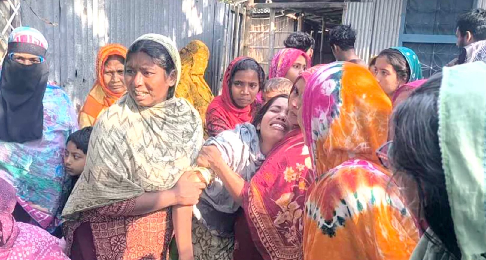 দাদিকে কুপিয়ে ও নাতনিকে ধর্ষণের পর হত্যা: ঈশ্বরদীতে ঘাতকদের পৈশাচিকতা