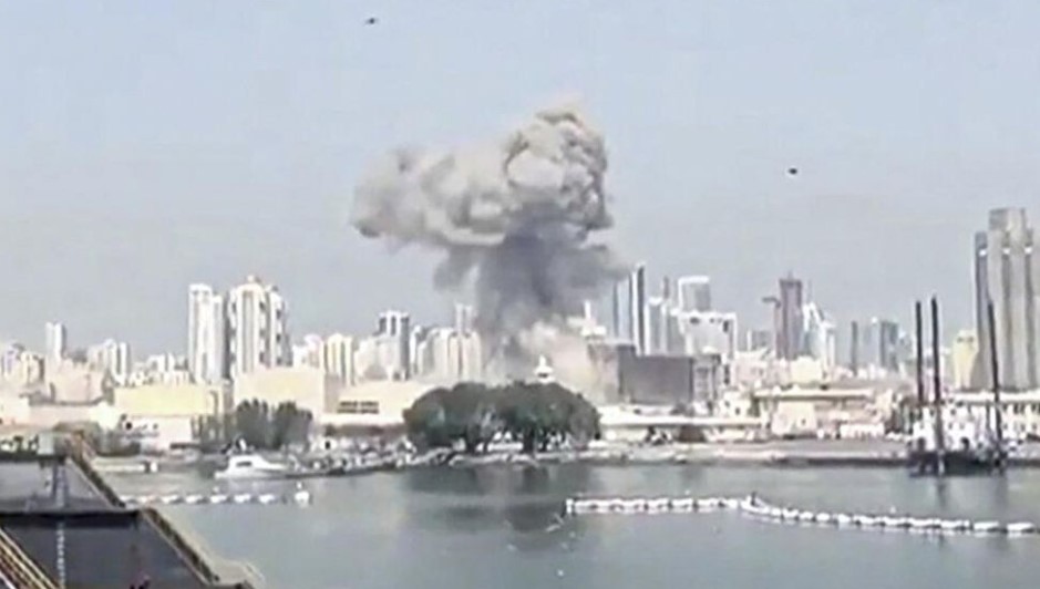 বাহরাইনে একটি মার্কিন বিমান ঘাঁটি ধ্বংস করেছে ইরান