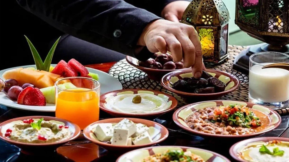 সেহরিতে সুস্থ থাকতে যে ৩ ধরনের খাবার এড়িয়ে চলা জরুরি