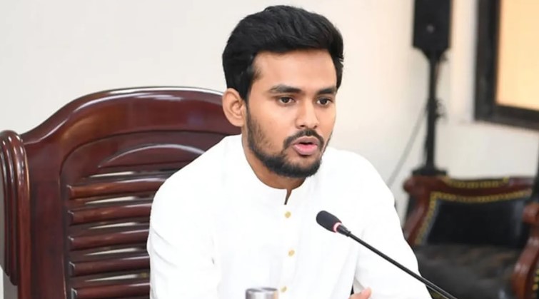 আসিফ মাহমুদের ব্যাংক হিসাব তলব: ফেসবুকে চ্যালেঞ্জ ছুড়লেন সাবেক উপদেষ্টা