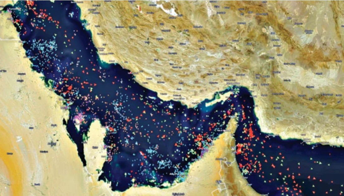 বন্ধ হলো বিশ্ব বাণিজ্যের ধমনি হরমুজ প্রণালি: উচ্চঝুঁকিতে জ্বালানি বাজার