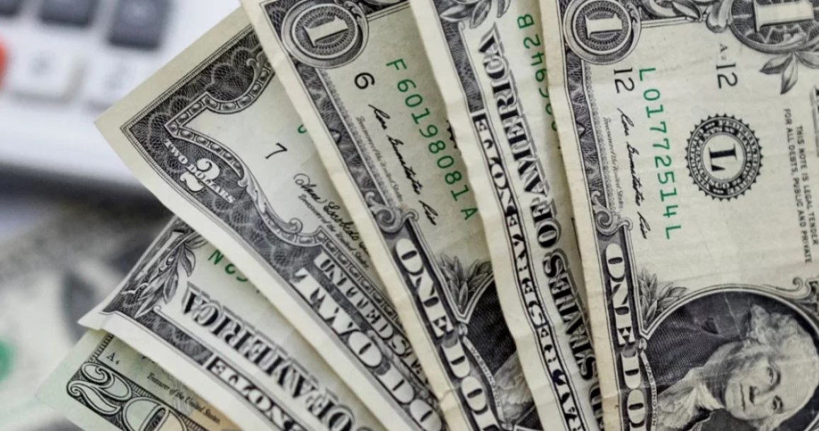 দেশের ইতিহাসে সর্বোচ্চ প্রবাসী আয়; অর্থবছর জুড়ে বড় অর্জনের পথে বাংলাদেশ