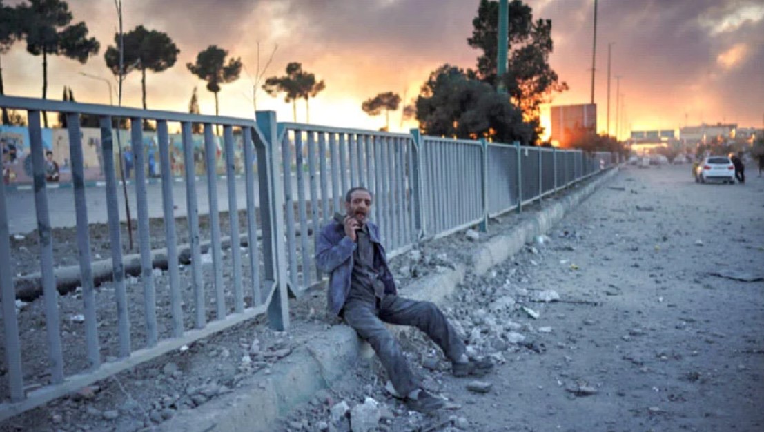 মৃত্যুপুরী তেহরান: মহামারির চেয়েও ভয়ংকর নীরবতা