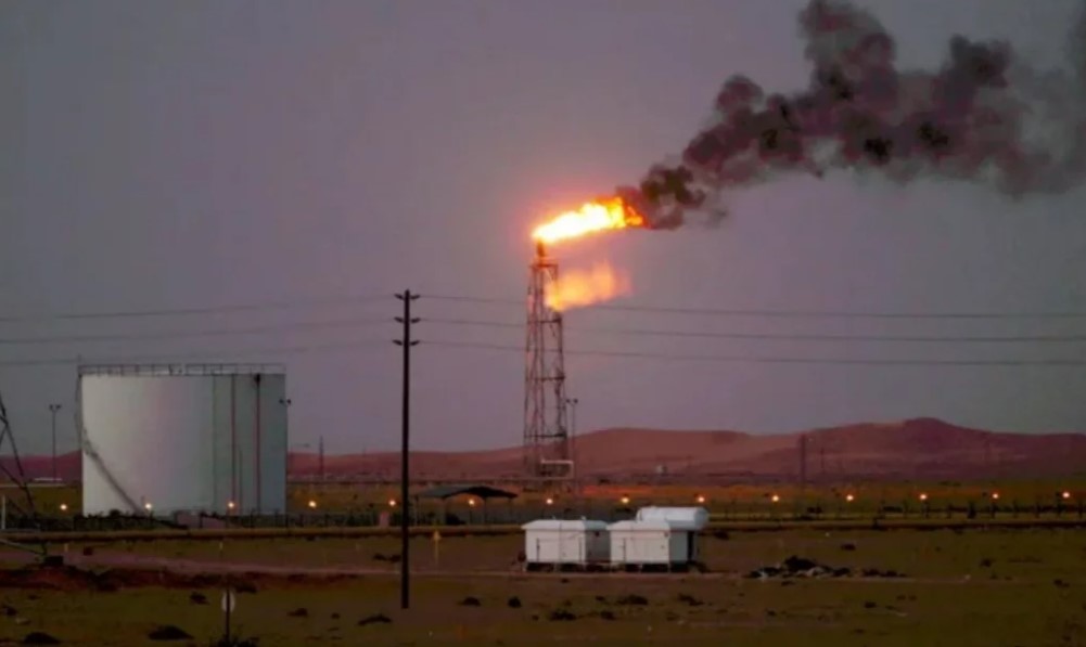 সৌদি আরবের তেলের খনিতে ইরানের ড্রোন হামলা