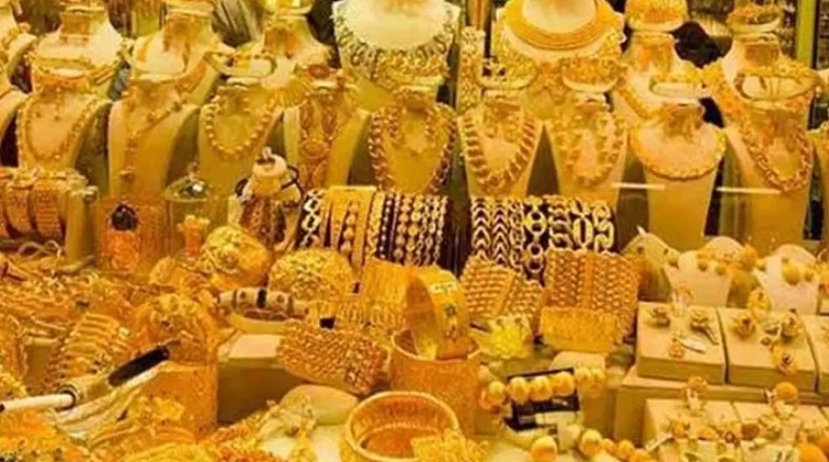 বিশ্ববাজারে উত্তেজনা থাকলেও দেশের বাজারে কমলো স্বর্ণের দাম