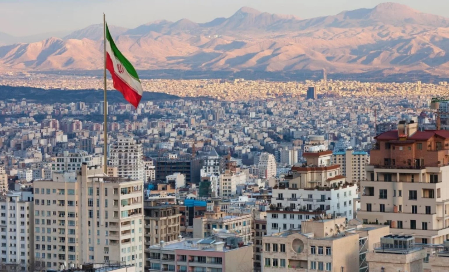 ডিজিটাল নীরবতায় ইরান: দশম দিনে পড়ল পৃথিবীর অন্যতম বৃহৎ ইন্টারনেট ব্ল্যাকআউট