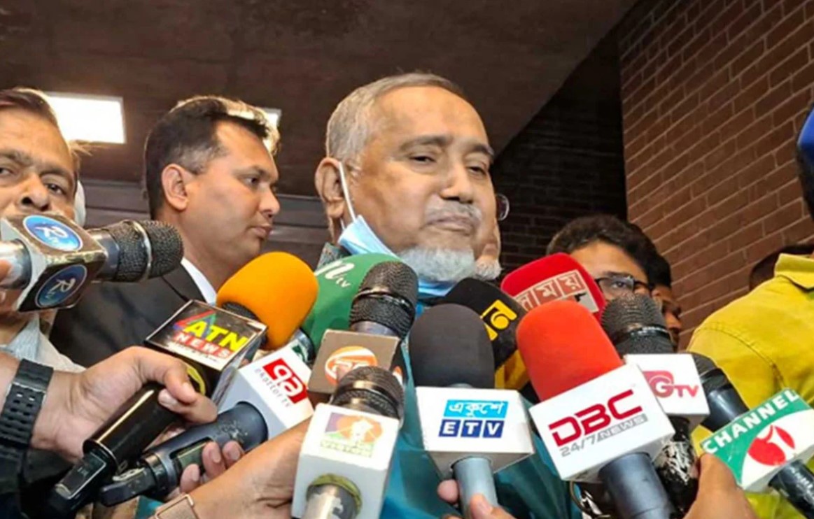 রাষ্ট্রপতি ফ্যাসিবাদের দোসর, সংসদে ভাষণ দেওয়া ঠিক নয় : ডা. তাহের