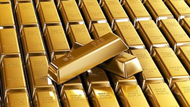 রেকর্ডের পথে স্বর্ণ! বছরের শেষেই কি আউন্স প্রতি ৬ হাজার ডলার ছাড়াবে?