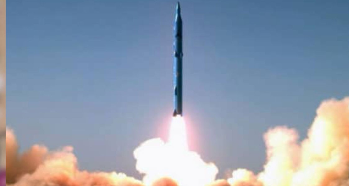 শব্দের চেয়ে ১৩ গুণ গতি! ইসরায়েলে ‘সেজিল’ ক্ষেপণাস্ত্র ছুড়ে বিশ্ব কাঁপাল ইরান