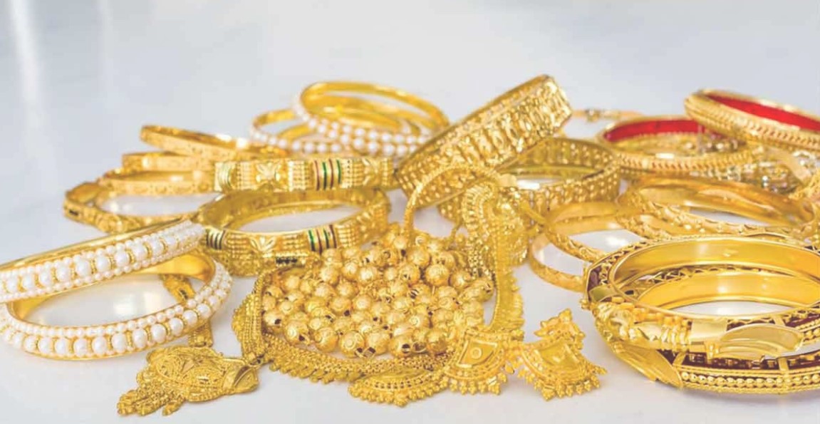 ইরান যুদ্ধের প্রভাব বিশ্ব অর্থনীতিতে: সোনার বাজার এখন নিম্নমুখী