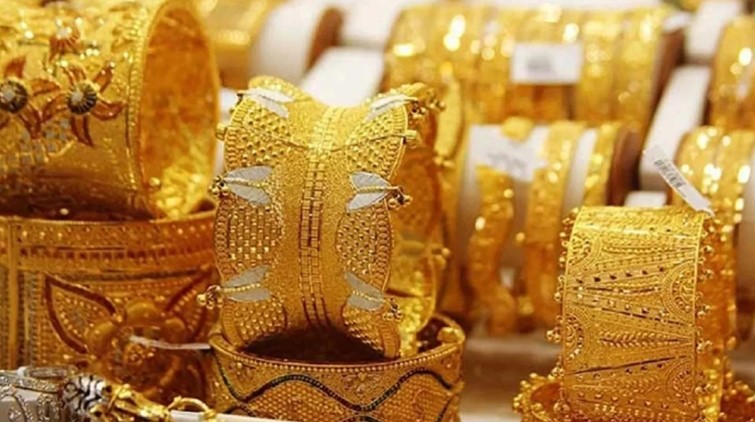 টানা দুই দফা কমল স্বর্ণের দাম: ক্রেতাদের মধ্যে স্বস্তির আমেজ