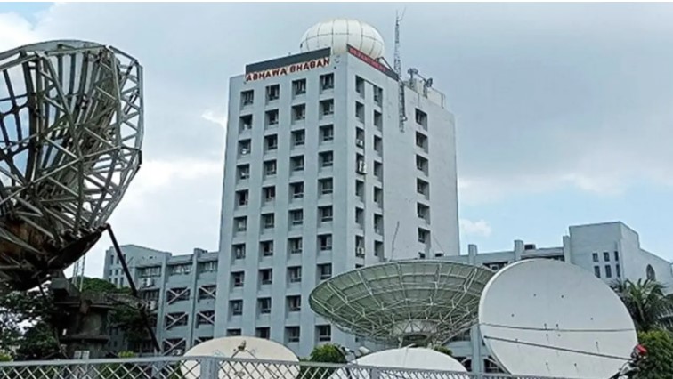 জেনে নিন আজকের আবহাওয়ার হালচাল