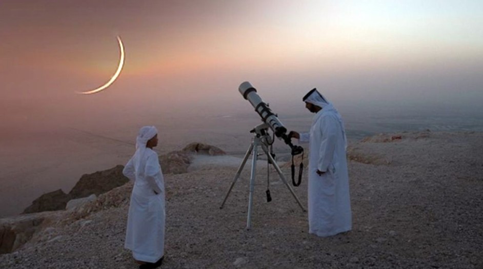 ঈদ কি তবে শুক্রবার? সৌদি আরবের চাঁদ দেখা নিয়ে ধোঁয়াশা কাটল!