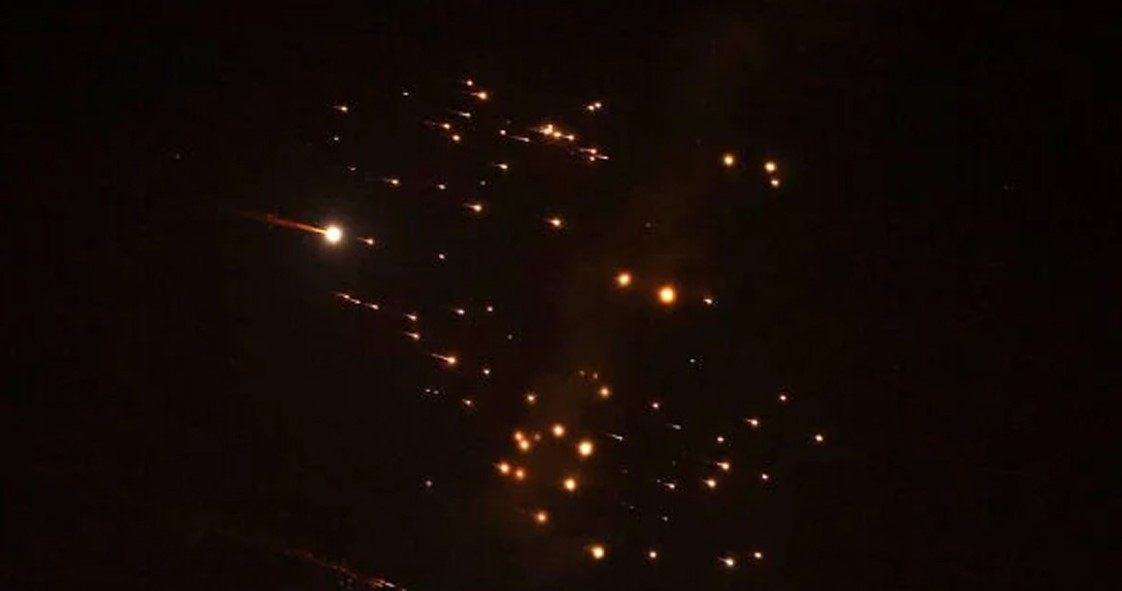 ইরানের মারণাস্ত্র ক্লাস্টার মিসাইলে বিধ্বস্ত তেলআবিব