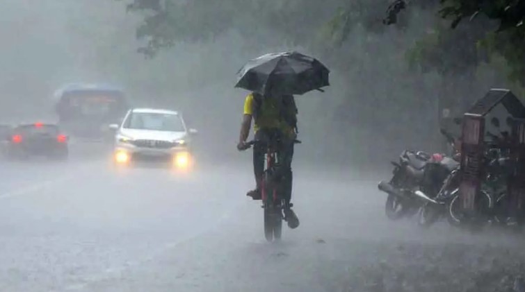 আগামী ৫ দিন যেসব জেলায় রয়েছে বৃষ্টির সম্ভাবনা: আবহাওয়া অফিসের বিশেষ বার্তা