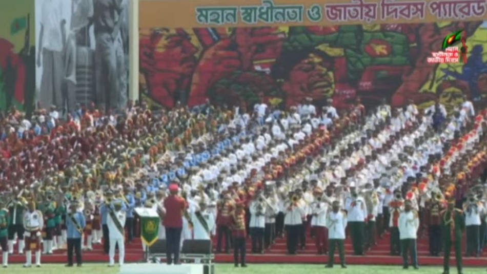 সাভার থেকে প্যারেড স্কয়ার: মহান স্বাধীনতা দিবসে উৎসবমুখর পুরো বাংলাদেশ