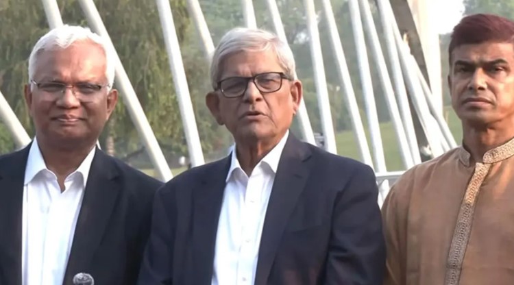 আমরা এখন সম্পূর্ণ মুক্ত: সাভারে জাতীয় স্মৃতিসৌধে মির্জা ফখরুল