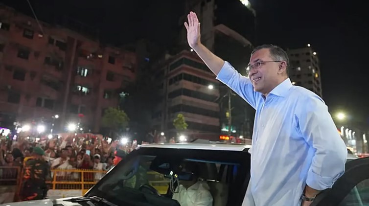 নয়াপল্টনে প্রধানমন্ত্রীর প্রথম সফর: তারেক রহমানকে ঘিরে উৎসবের আমেজ