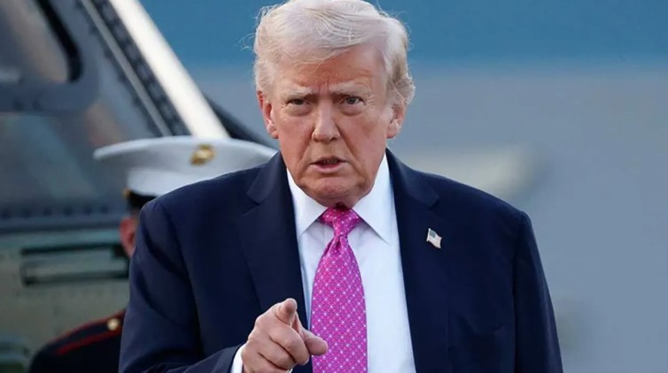 খারগ দ্বীপে মার্কিন বুট? ট্রাম্পের হুমকিতে বিশ্ব তেলের বাজারে বড় ধস