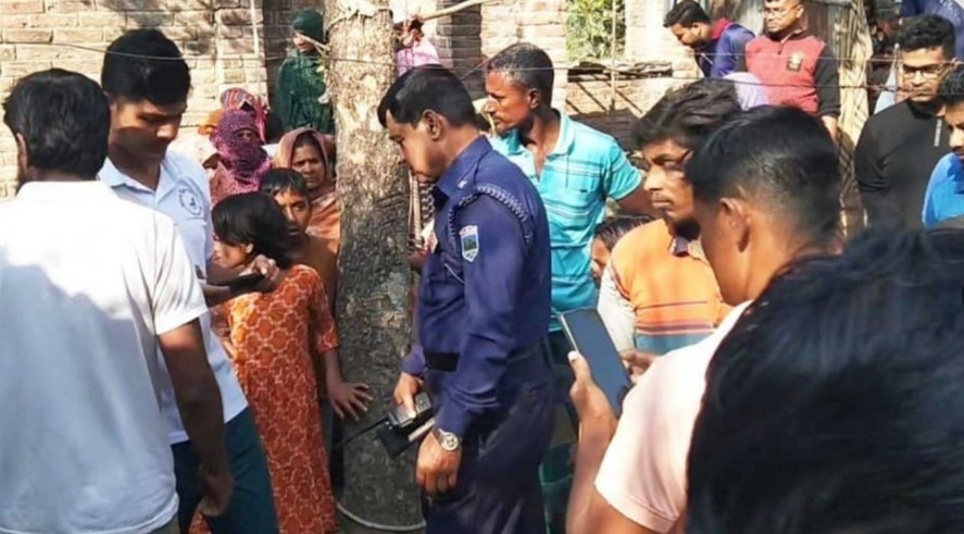 কুমিল্লার বরুড়ায় দা দিয়ে বাবাকে কুপিয়ে হত্যা, ছেলে আটক