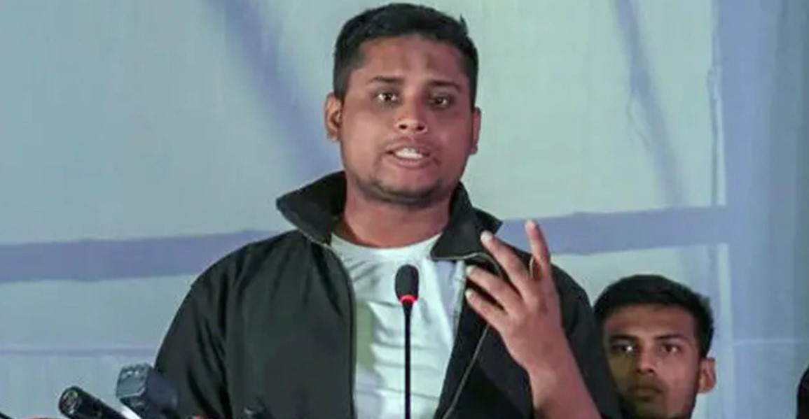 সংখ্যাগরিষ্ঠরা ভণ্ডামি করছে: সংসদ ছেড়ে ফেসবুকে বিস্ফোরক হাসনাত আব্দুল্লাহ