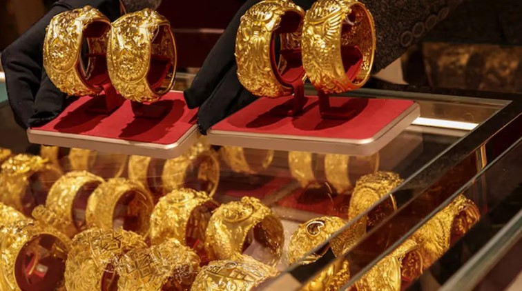 রেকর্ড ভাঙল স্বর্ণের দাম! ৪ দিনেই দুই সপ্তাহের সর্বোচ্চ উচ্চতায় দাম