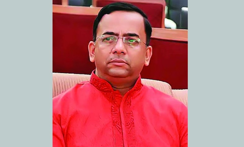 মোজাম্মেলের অবৈধ টাকায় পলাতক পুলিশ কর্তাদের বিলাসী জীবন!