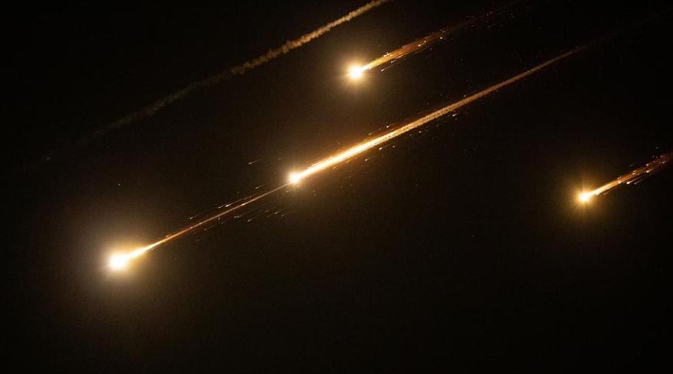 এবার ভারত মহাসাগরে মার্কিন উভচর যুদ্ধজাহাজে ইরানের শক্তিশালী হামলা