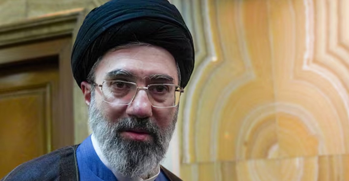 গুরুতর আহত হয়েও ইরান চালাচ্ছেন নতুন সর্বোচ্চ নেতা