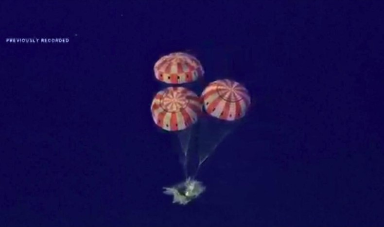 চাঁদ জয় করে ফিরল ‘আর্টেমিস-২’: প্রশান্ত মহাসাগরে নাসার ঐতিহাসিক অবতরণ