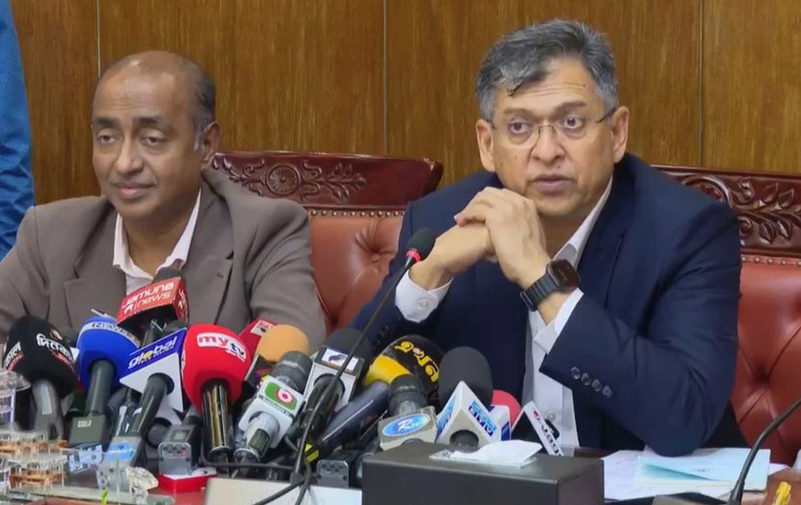 বিরোধী দল ভুল তথ্য দিচ্ছে: অধ্যাদেশ বিতর্কে কড়া জবাব স্বরাষ্ট্রমন্ত্রীর